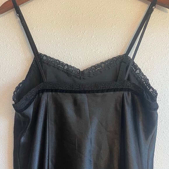 Adorable 90s Whimsygoth Black Slip Dress with Velvet Accents - Picture 6 of 6